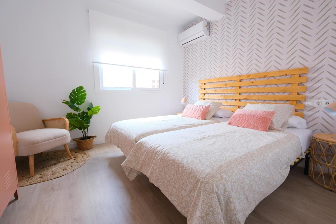 Lovely Apartment Малага Экстерьер фото